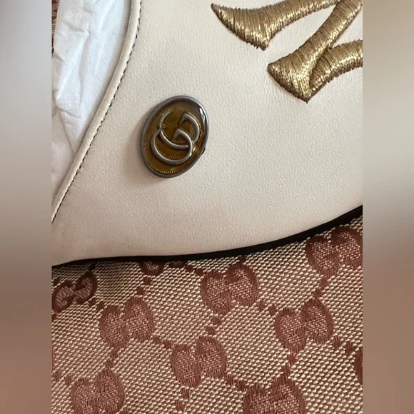 ⚾️🗽 Limited Edition NY Yankees Gucci Princetown Mules🗽⚾️ - Picture 5 of 9